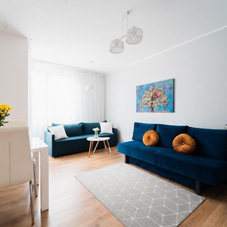 Nice Apartment - Near Sky Tower - Private Parking Wrocław Buitenkant foto